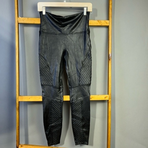 Spanx faux leather patterned leggings. Size small. EUC. - Picture 1 of 6